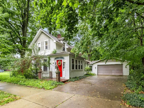 326 W Beardsley Ave, Elkhart, IN 46514