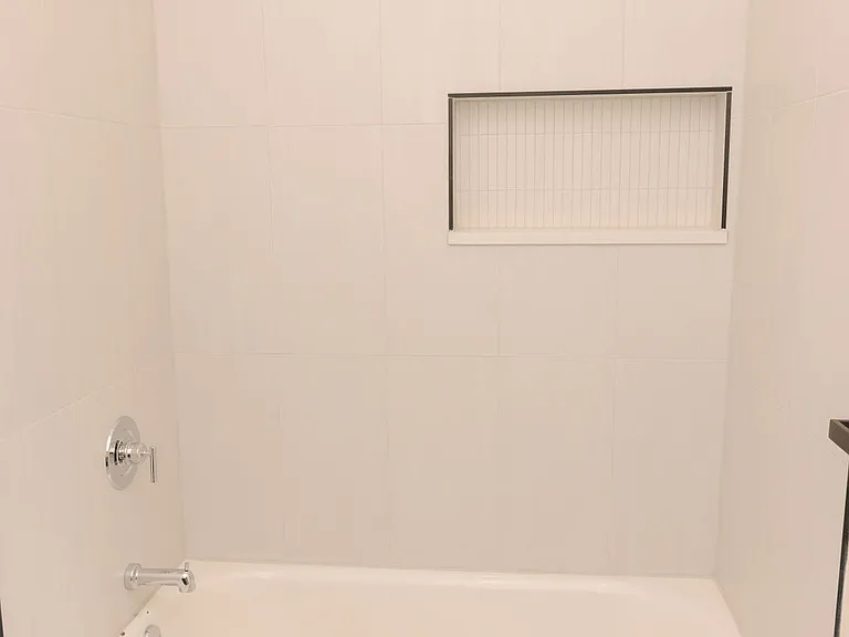 1901 W George St #1 — Photo 12