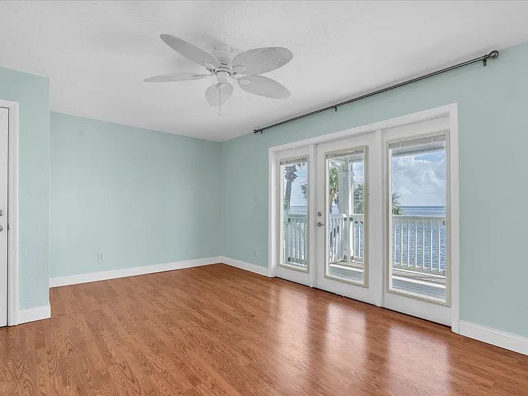 Coquina Key Dr SE — Photo 6
