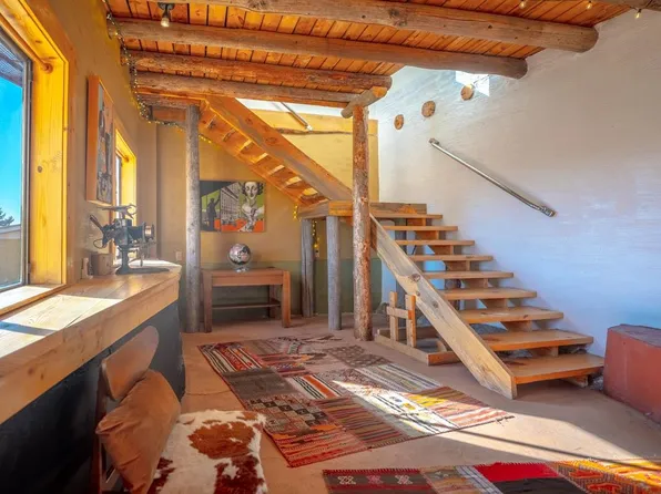 95 County Road 75, Truchas, NM 87578