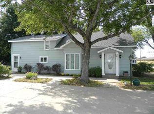 2611 E 3rd Ave, Hutchinson, KS 67501