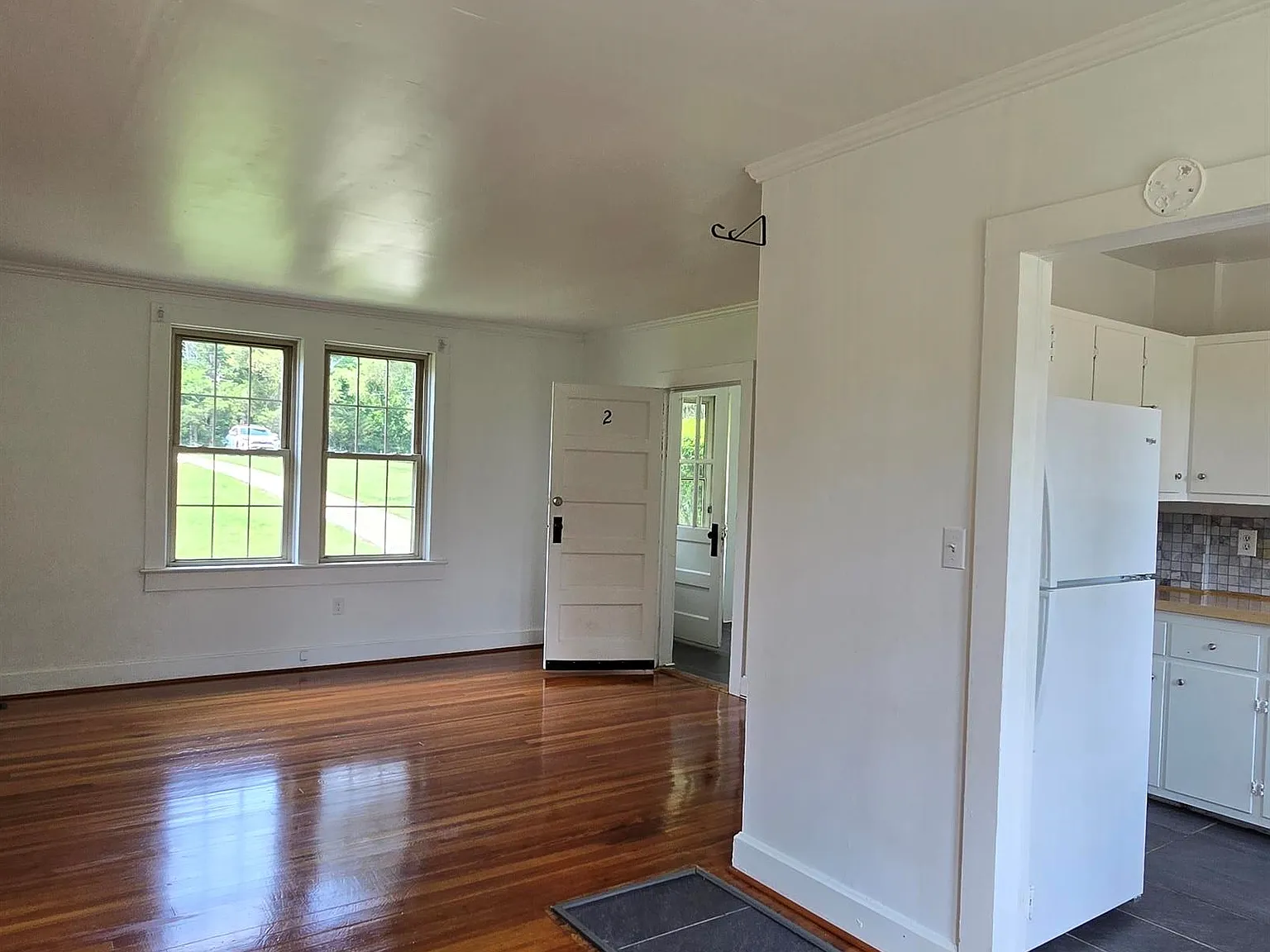 2 bed, $1,200 — Photo 1
