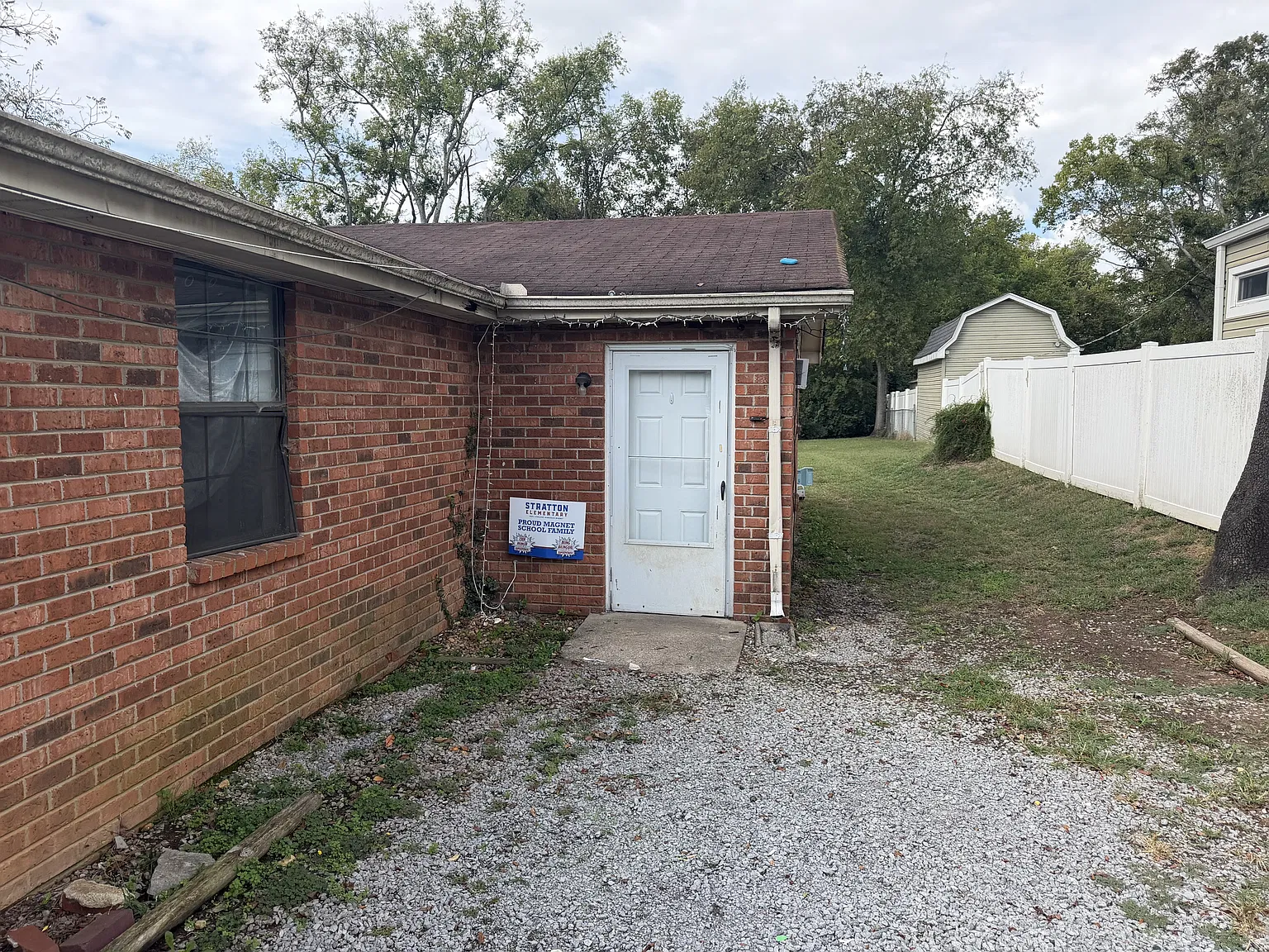 844 Argle Avenue - B — Photo 1