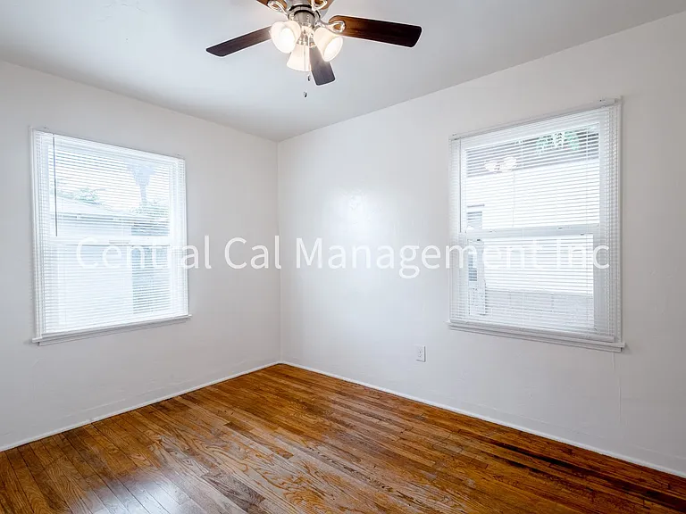 2124 Pacific St — Photo 10