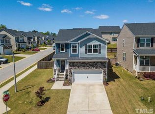 701 Maple Brook Rd, Fuquay Varina, NC 27526