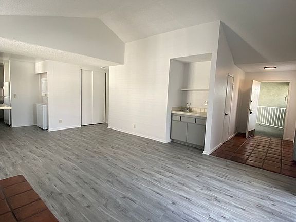 5th image of 292 N Lowena Dr APT 301