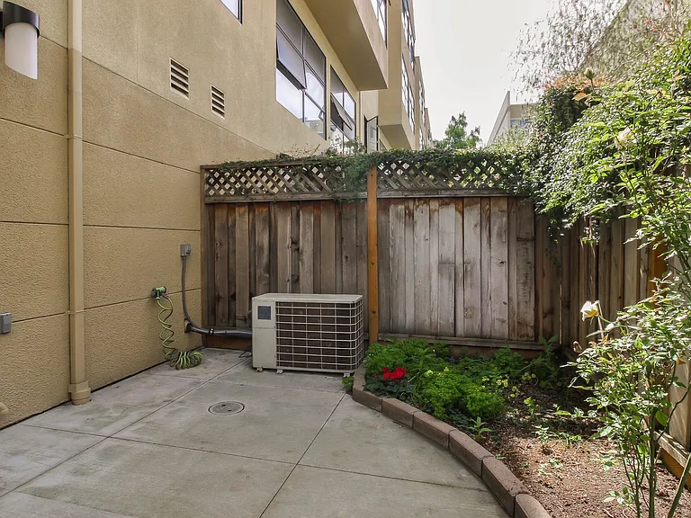 400 N 1st St #112 — Photo 30