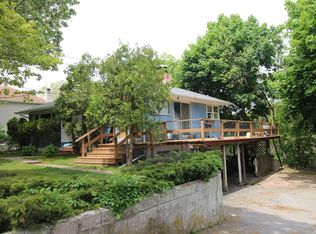 8 Holzman Dr, Hampton Bays, NY 11946