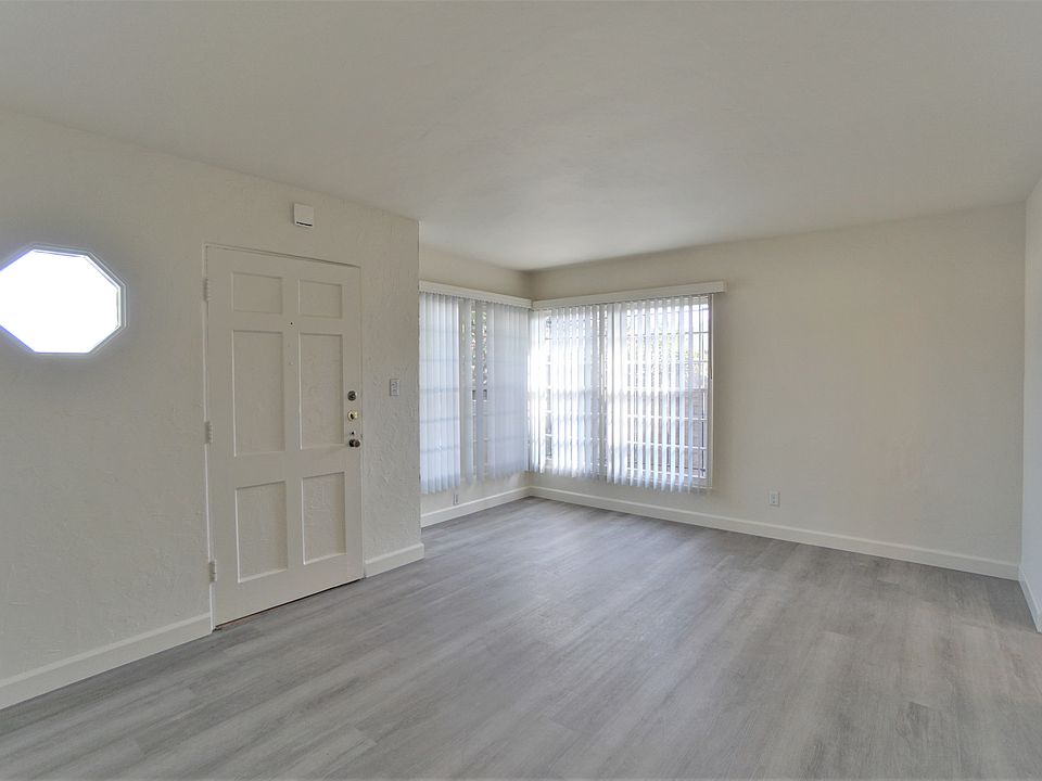 1st image of 4104 Ingraham St