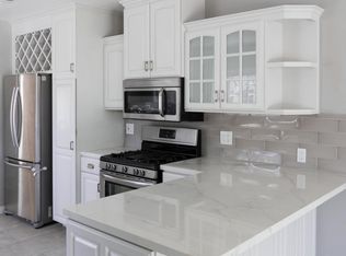 7410 Balcom Ave, Reseda, CA 91335