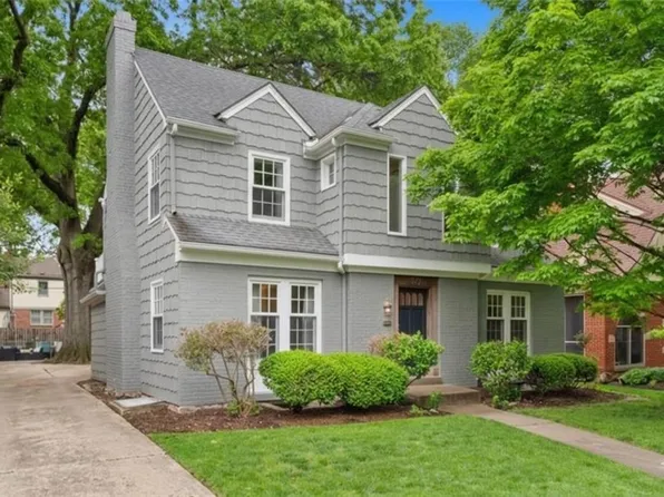 627 E 74th St, Kansas City, MO 64131