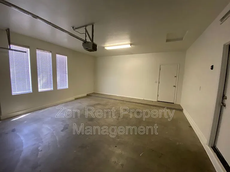 36971 W Oliveto Ave — Photo 9