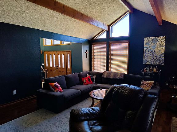 5th image of 1302 4th Terrace Dr