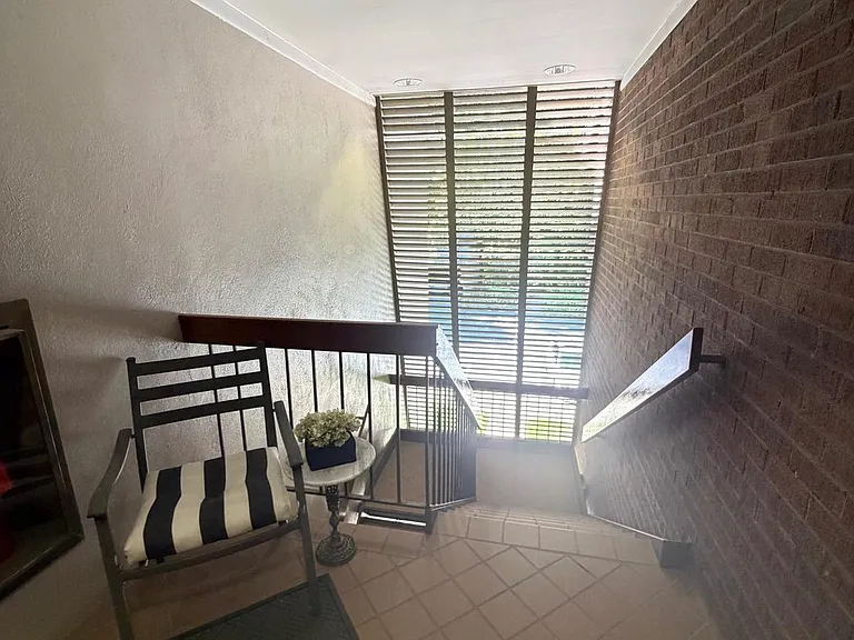 120 Cross Keys Rd #E — Photo 2