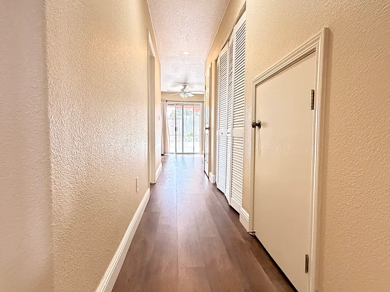 961 Celestine Cir — Photo 13