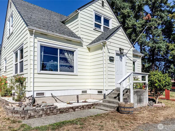 4208 C Street Ext, Port Angeles, WA 98363