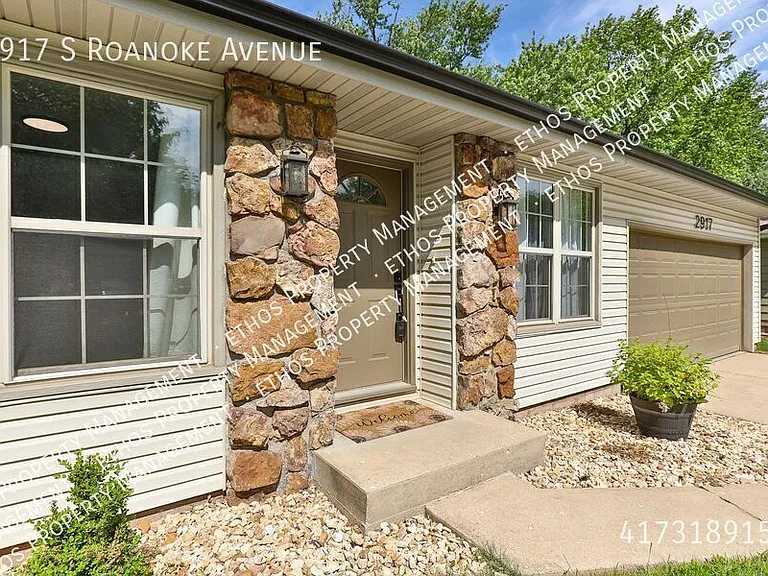 2917 S Roanoke Ave — Photo 2