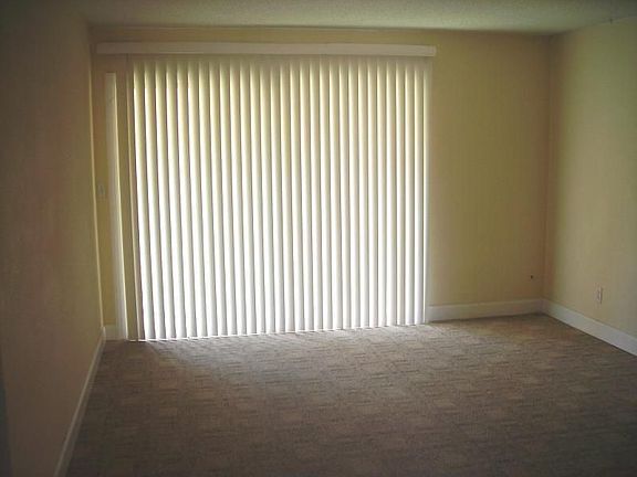 5th image of 6326 Newtown Cir APT A4