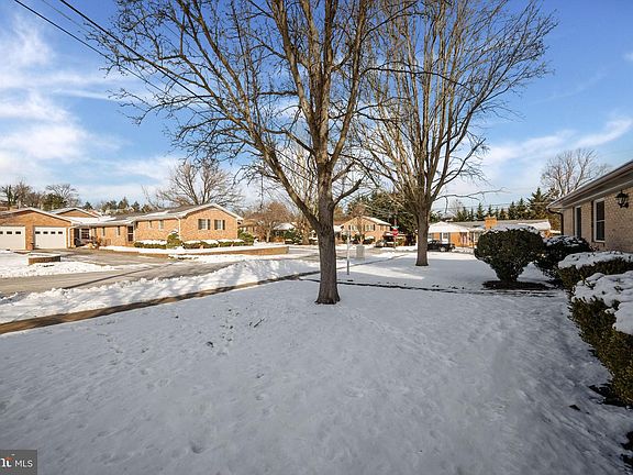 5th image of 401 Briarmont Dr