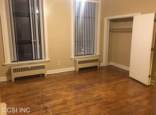 229 Scott St APT 31, Davenport, IA 52801