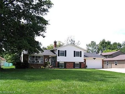 4014 Laurel Rd photo 1
