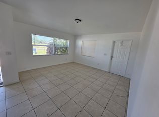 1248 Columbus Blvd APT B, Fort Myers, FL 33913