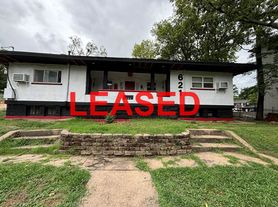 621 Leverett