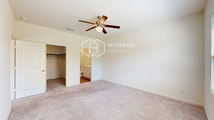 744 Devonshire Dr — Photo 17