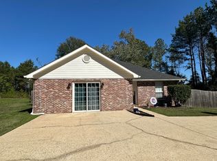 122 N Rawls Rd, Sumrall, MS 39482