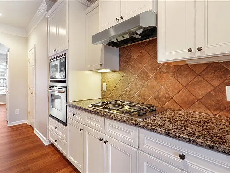 10467 Holliwell Ct — Photo 9