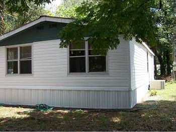 1st image of 1572 Oak Ln