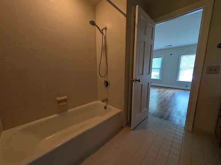 407 Clairton Ct #1 — Photo 41