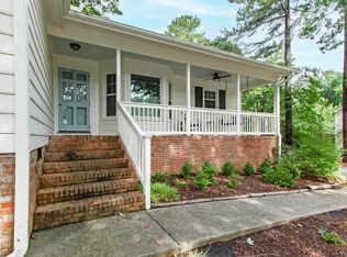 6201 Bramblewood Dr, Raleigh, NC 27612