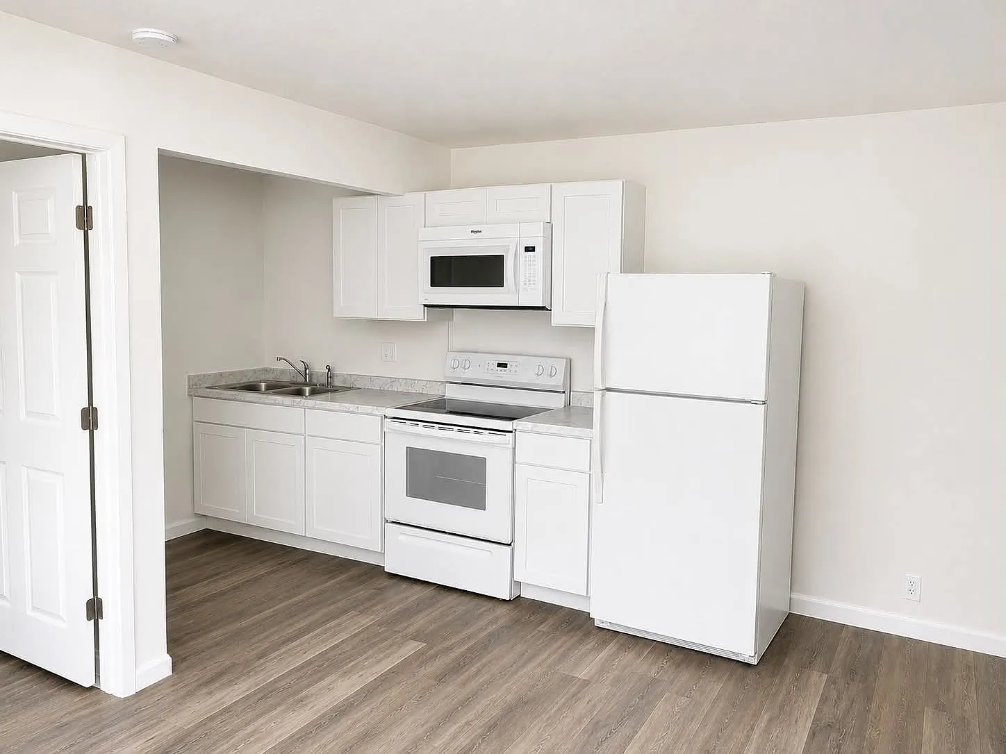 1 bed, $900 — Photo 2