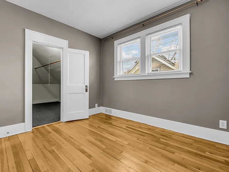 23921 Oxford St #2 — Photo 12