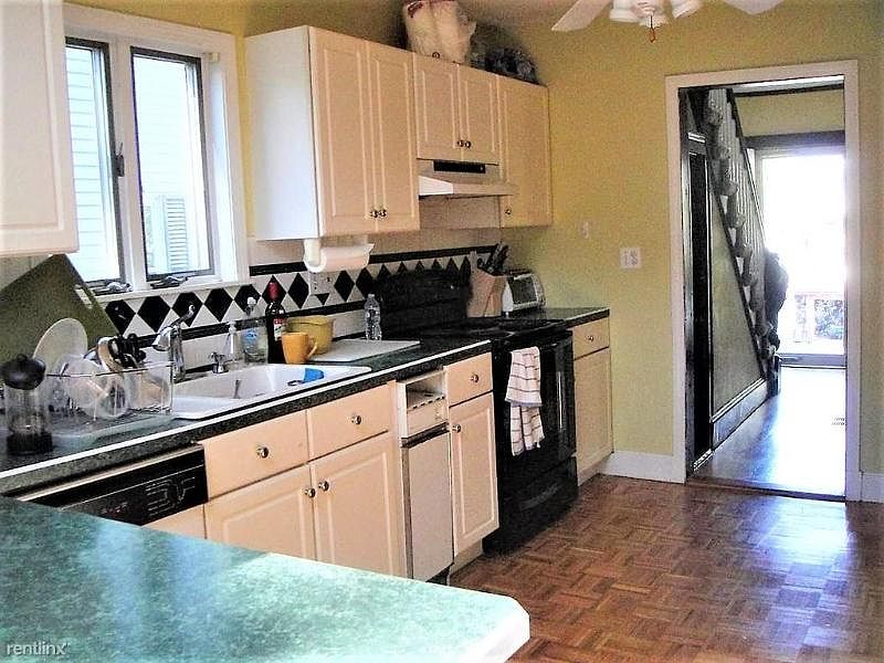 2nd image of 78 Albion St #1FAM