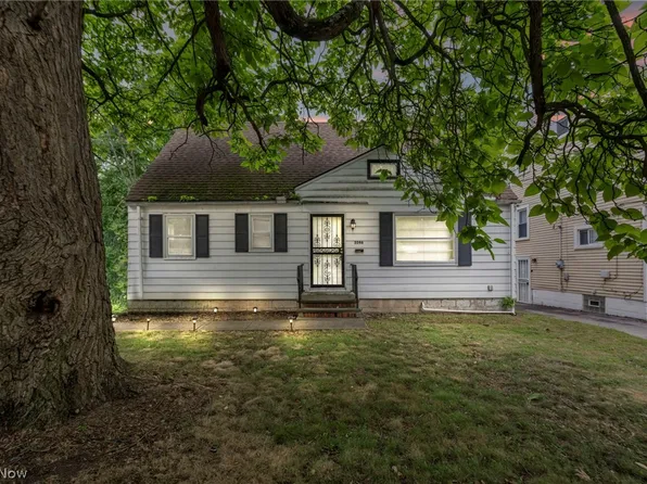 5596 Lafayette Ave, Maple Heights, OH 44137