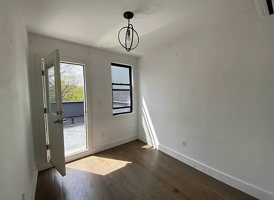 Rented by Cityside Rentals Corp | media 11