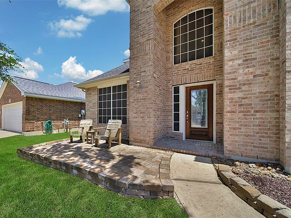 4th image of 19510 Countrybreeze Ct
