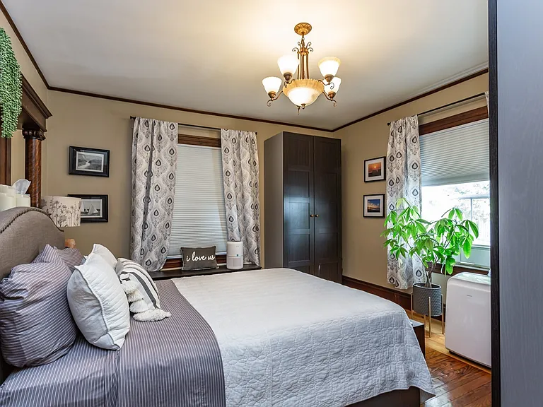 256 Maple St #1 — Photo 6