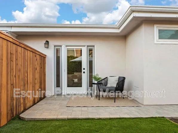 280 E Loop Dr #Adu, Camarillo, CA 93010