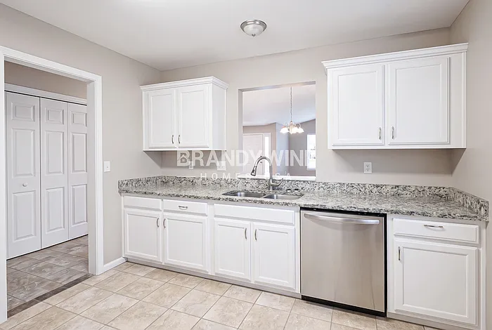 5862 Waggoner Ct — Photo 8