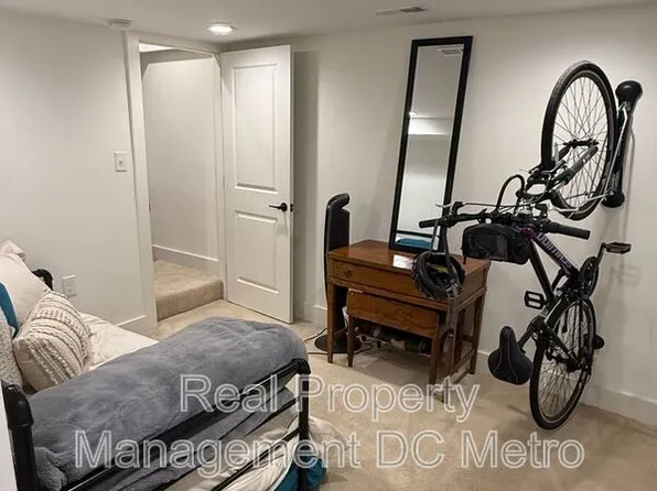 1711 Lang Pl NE, Washington, DC 20002