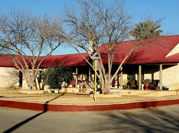 802 W Frio, Cotulla, TX 78014