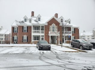 956 W Summerfield Gln, Ann Arbor, MI 48103