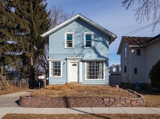 214 E Lincoln Ave, Oshkosh, WI 54901