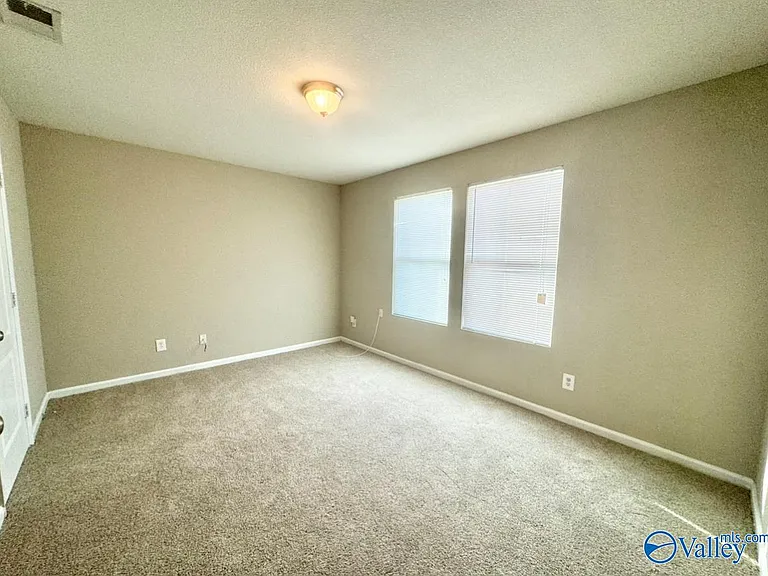 142 Vancouver Rd — Photo 14