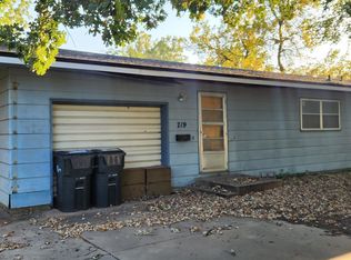 719 W 5th St, Newton, KS 67114
