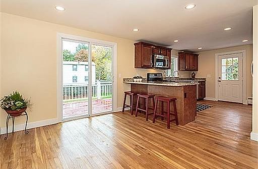 2nd image of 22 Glenwood Ave