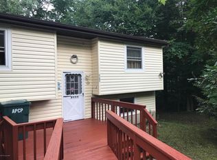 8268 Natures Dr, Tobyhanna, PA